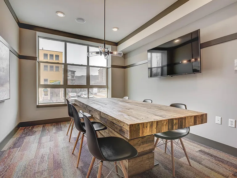 Gateway 505 — Photo 10