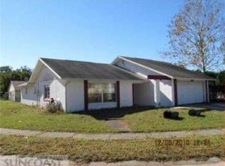 7945 Putnam Cir, New Port Richey, FL 34655