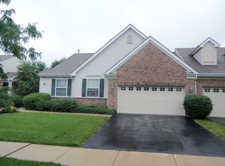 2956 Saganashkee Ln, Naperville, IL 60564