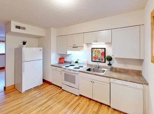 1217 W Washington St, Springfield, IL 62702