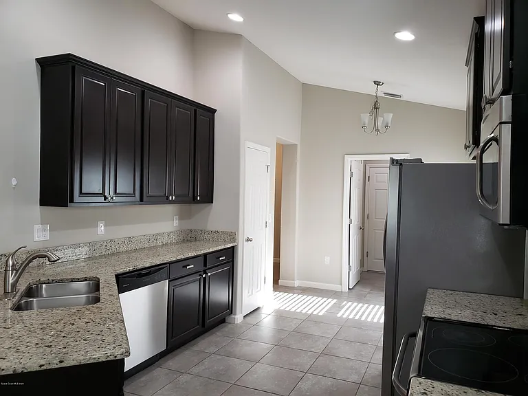 3960 Harvest Cir — Photo 8