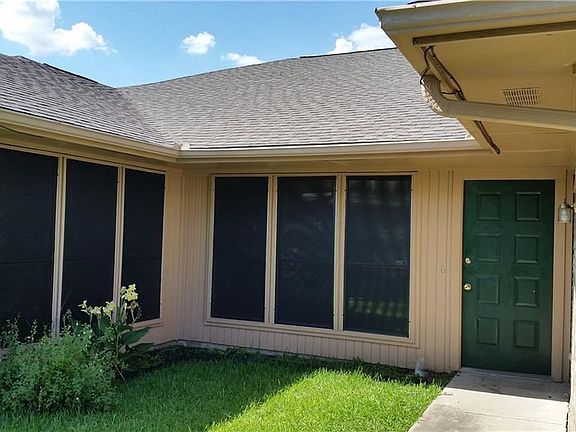 2nd image of 2223 Woodcreek
