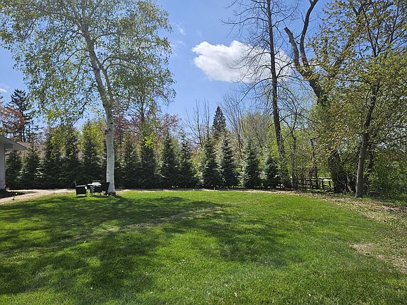 3rd image of 9131 N Pelham PARKWAY