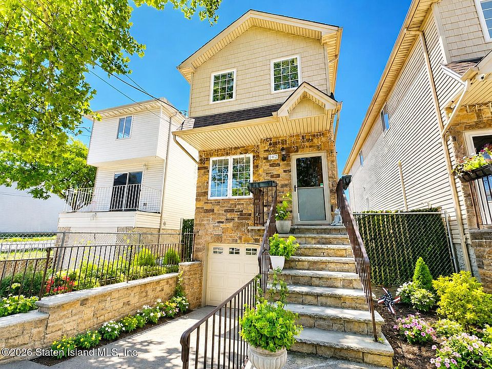 1st image of 162 Vermont Ave
