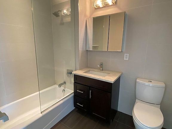 5th image of 26-11 28th St #4F