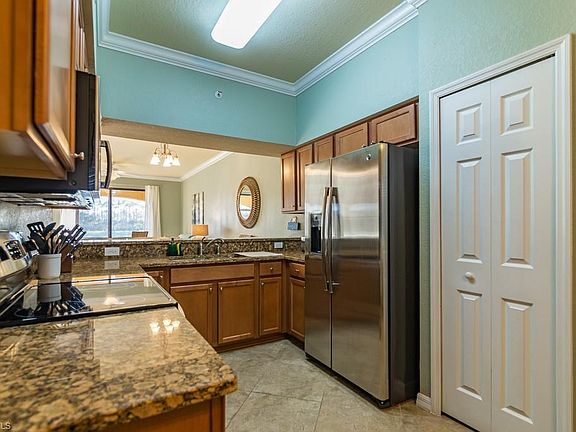 3rd image of 9723 Acqua Ct Unit 315