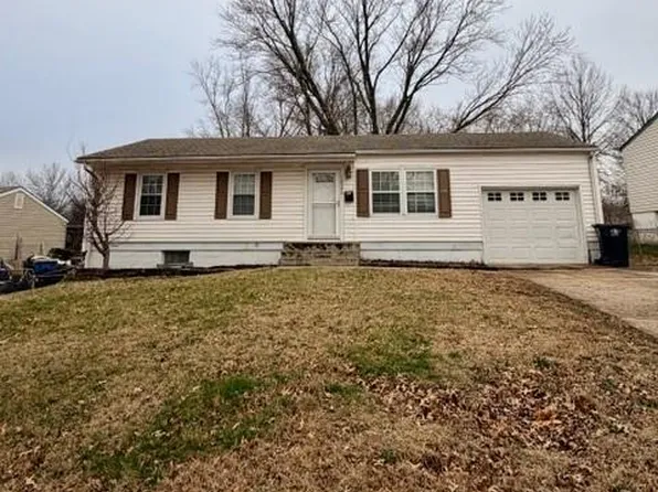 16305 E 17th St S, Independence, MO 64050