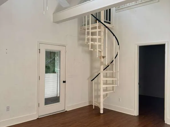 507 S Jackson St APT D, Starkville, MS 39759