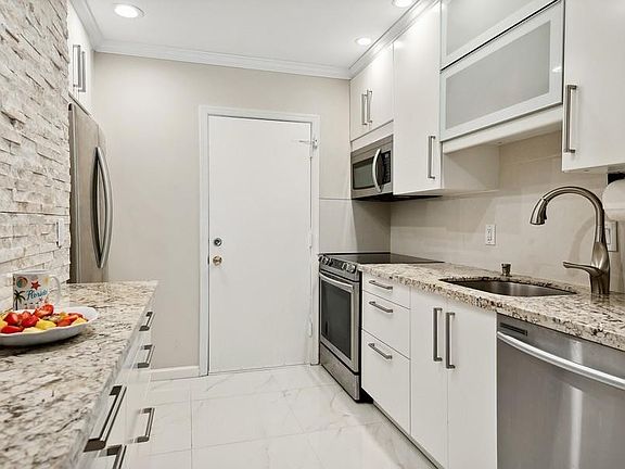 4th image of 2271 NE 68th Street #2005