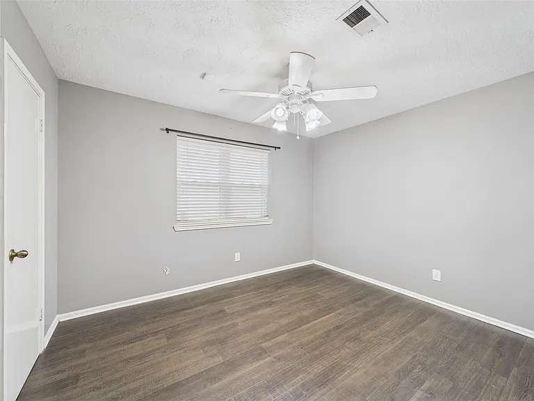 3718 Brookwood Dr — Photo 18