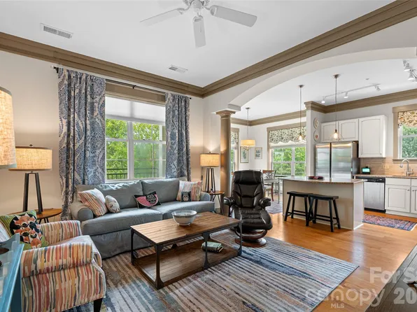 42 Schenck Pkwy #205, Asheville, NC 28803