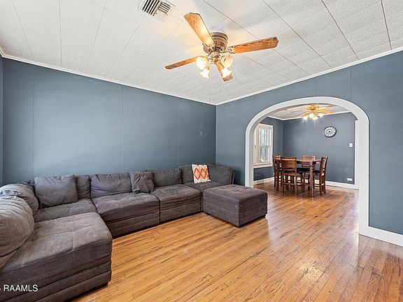 3rd image of 307 Ash St