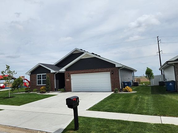 2nd image of 6121 Park View Dr