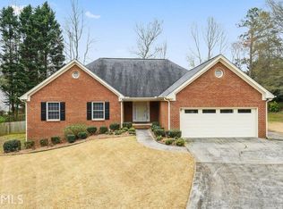 374 Bayshore Ct, Suwanee, GA 30024