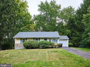 307 Edgeboro Dr, Newtown, PA 18940