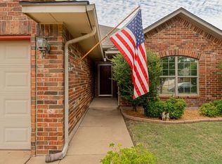 1741 SW 33rd St, Moore, OK 73160