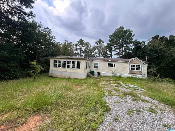 1510 Sunset Dr, Weaver, AL 36277