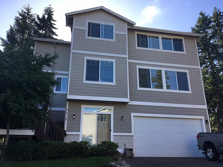 2018 NE 25th Pl — Photo 1