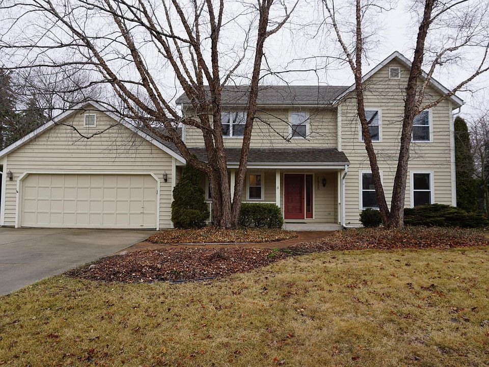 2nd image of 7533 S Drake Ln