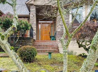 435 Tillicum Dr, Silverton, OR