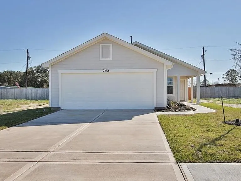 252 Laura Leigh Ln — Photo 2