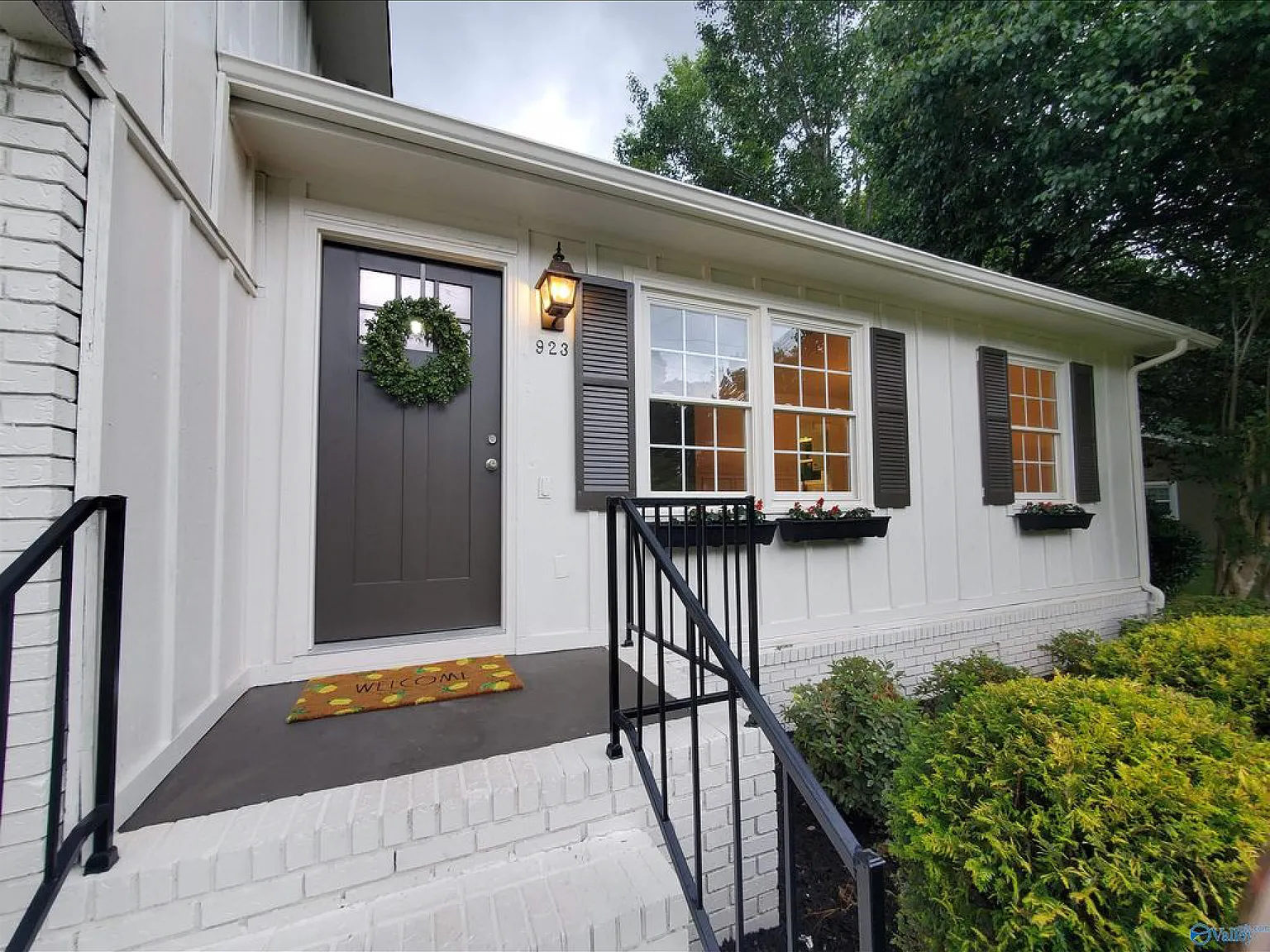 3 bed, 1750 sqft, $2,250 — Photo 2