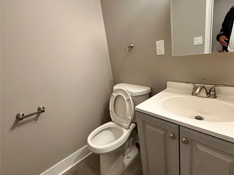 44 S Locust St — Photo 12