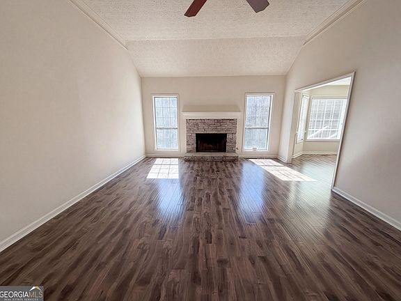 3rd image of 170 Camerons Way