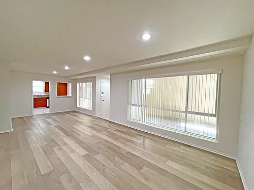9160 Beverly Blvd #104 Photo 1