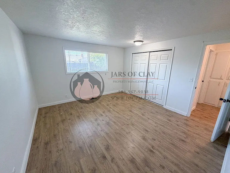 3862 Doloris Ct NE — Photo 12
