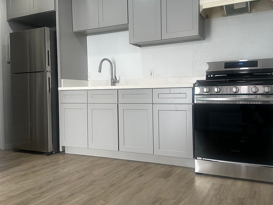 1st image of 830 N Euclid Ave APT 5