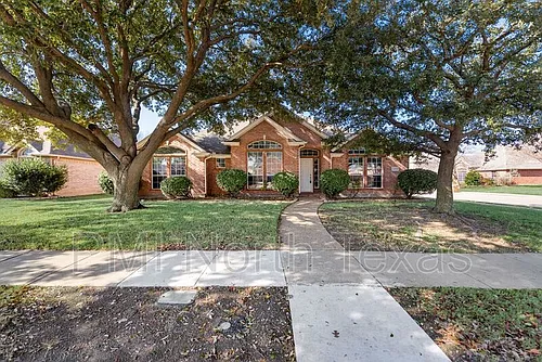 4911 Lakeland Dr Photo 1