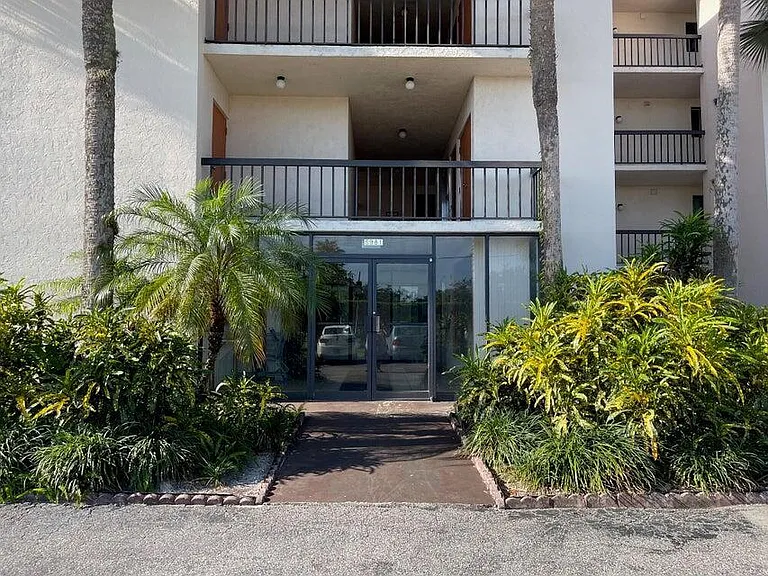 5981 Via Vermilya #106 — Photo 29
