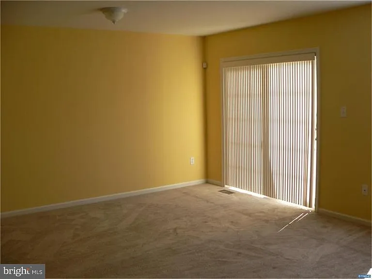 523 Red Bud Ct — Photo 12