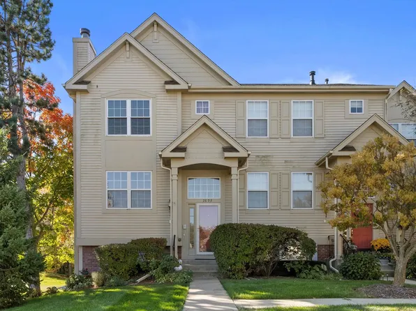 2893 N Augusta Dr, Wadsworth, IL 60083