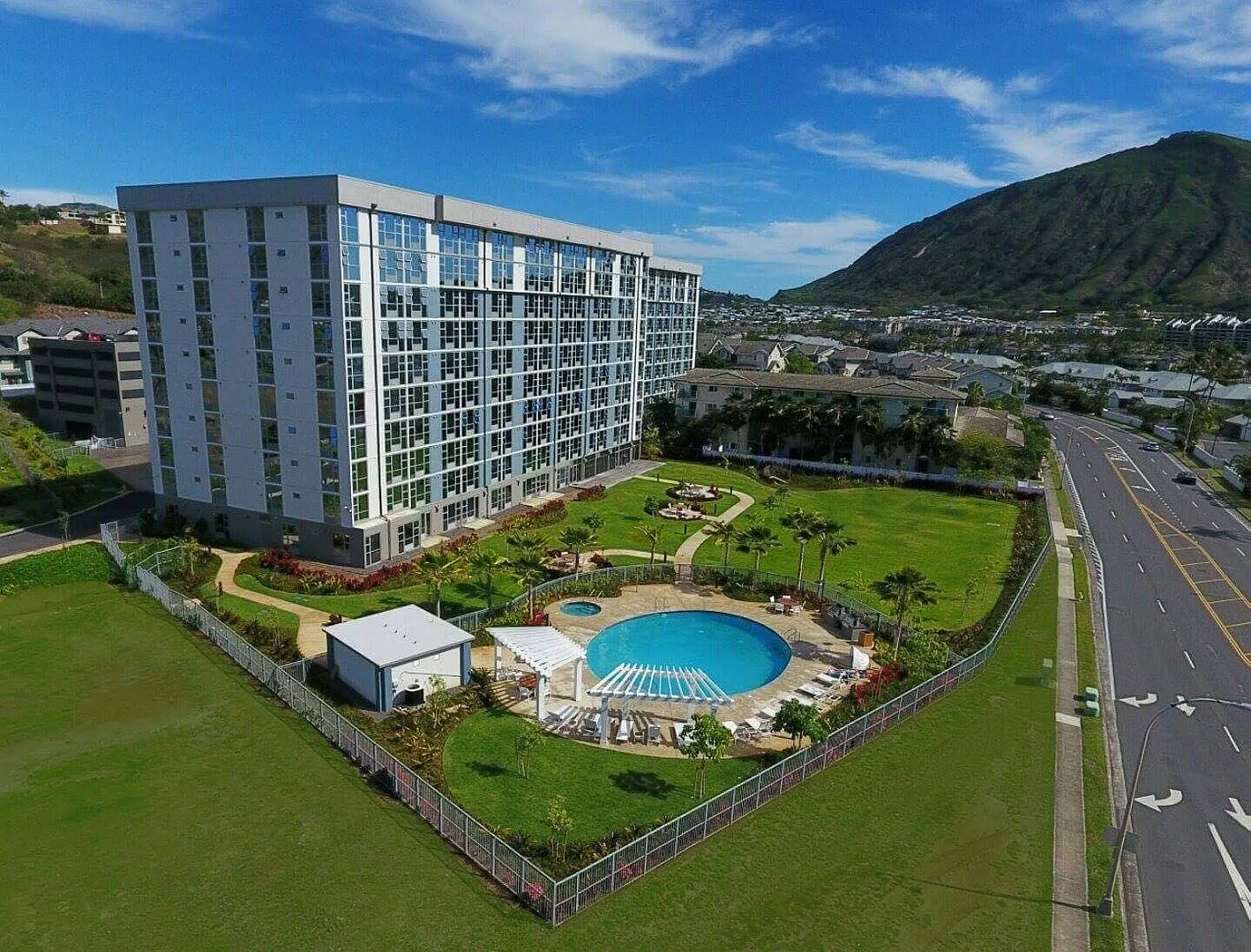 7000 Hawaii Kai Dr — Photo 2