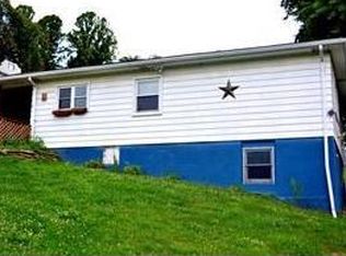 13 Wilson Rd, Charleroi, PA 15022