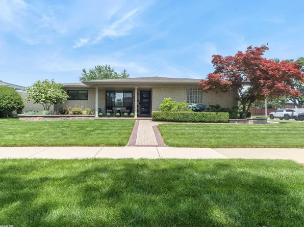 14337 Ivanhoe Dr, Warren, MI 48088