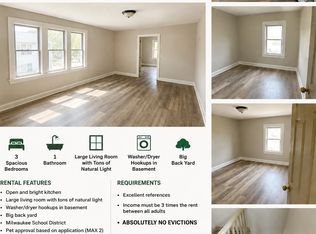 1560 S 12th St, Milwaukee, WI 53204