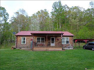 3rd image of 444 Doty Ln