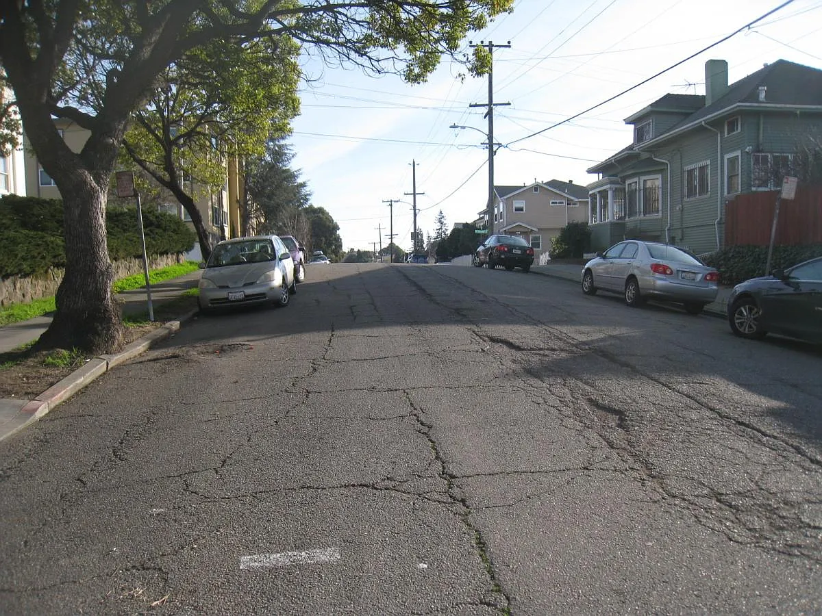 418 Newton Avenue — Photo 4