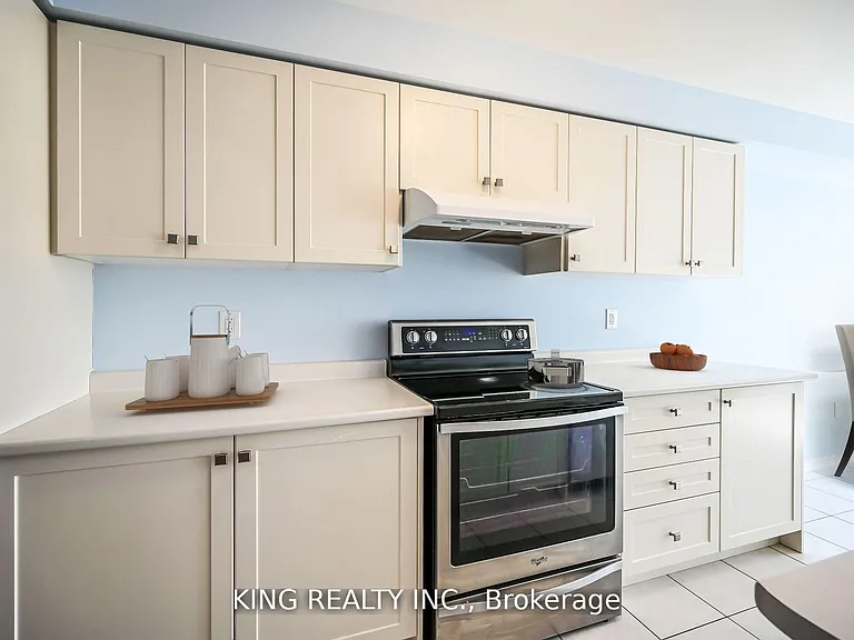 27 Cooke Ave — Photo 10