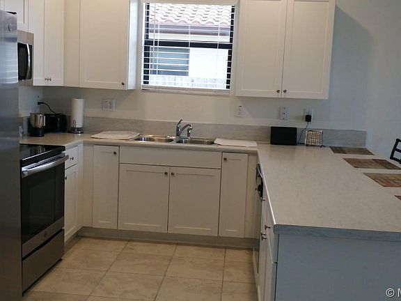 5th image of 2552 SE 1st St #0