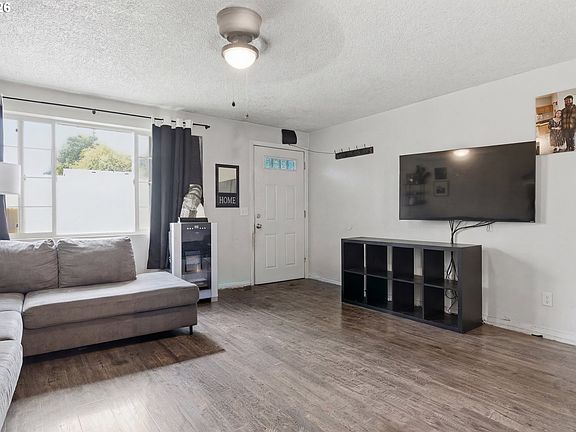 5th image of 3501 A St APT 9