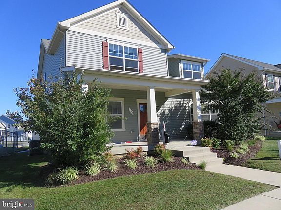 2nd image of 201 Parker Dr
