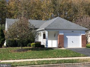 122 Buckingham Dr, Southampton, NJ