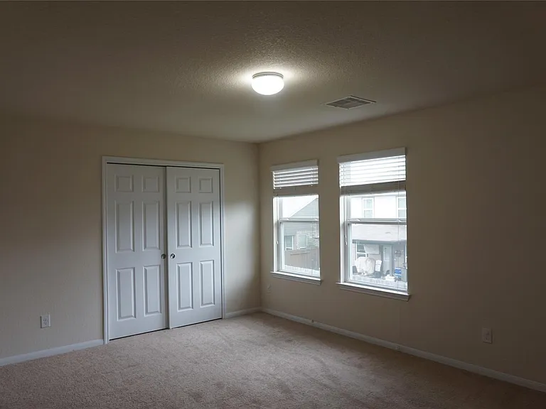10615 Chestnut St — Photo 7