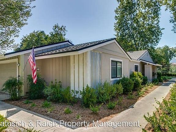 3rd image of 1118 Silver Oak Ct