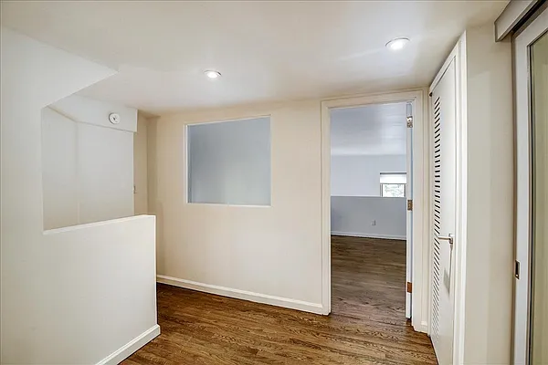 Rented by R New York | media 27