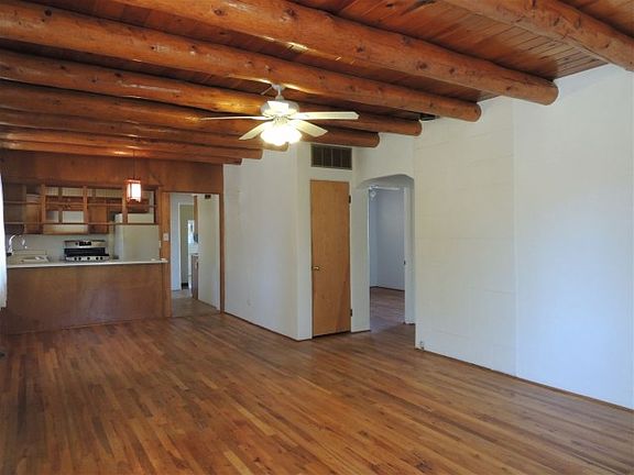3rd image of 1417 Montana Vista St